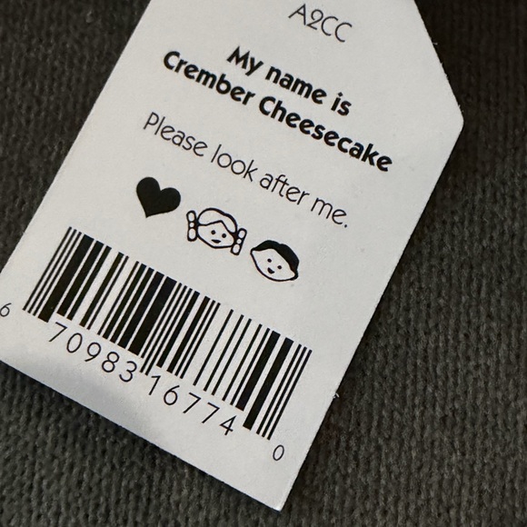 Jellycat NYC /FAO Schwarz Exclusive Bubbeca Milkshake and Crember Cheesecake - Picture 9 of 10